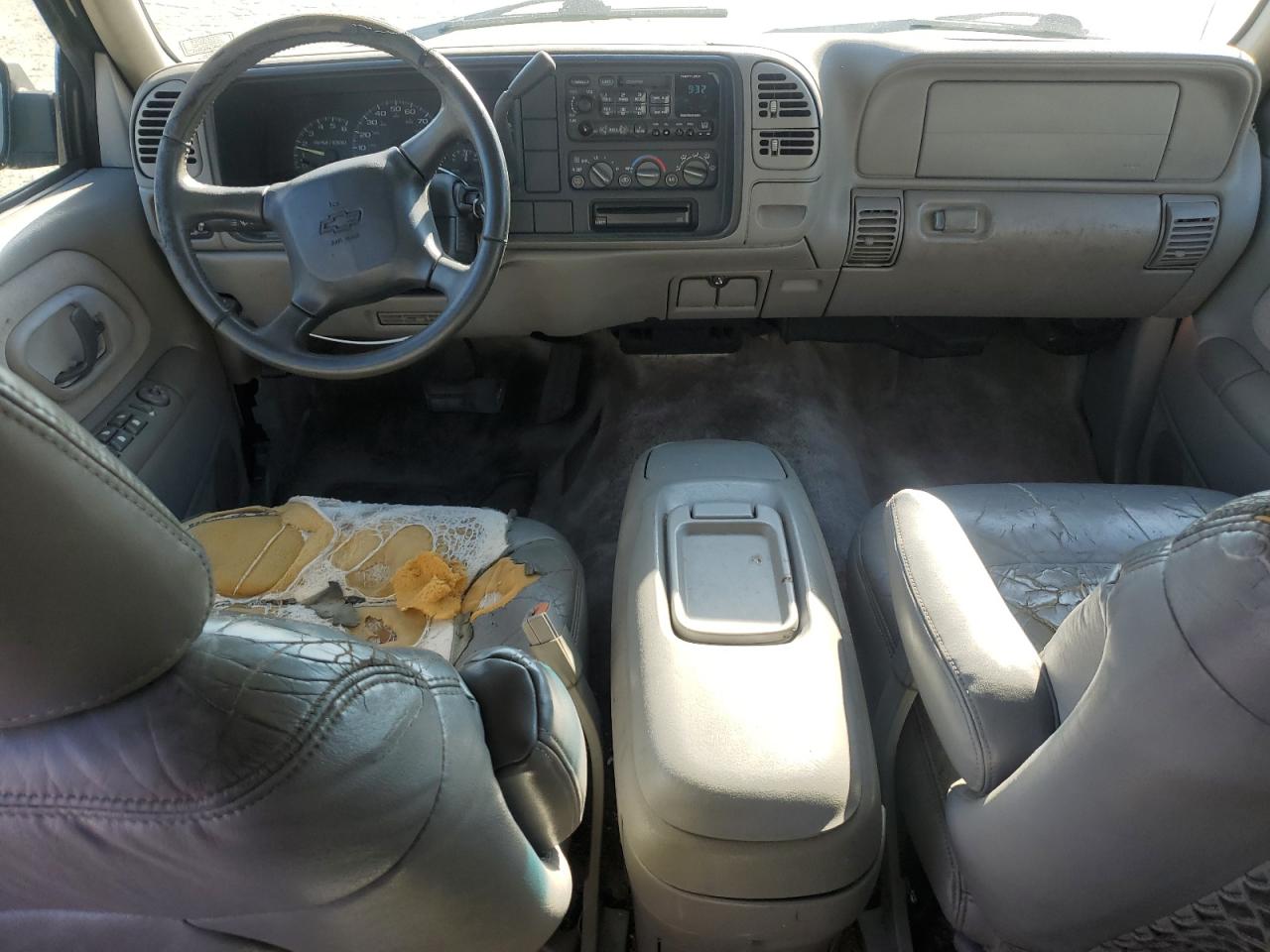 1999 Chevrolet Suburban C1500 VIN: 1GNEC16R7XJ377686 Lot: 80716255