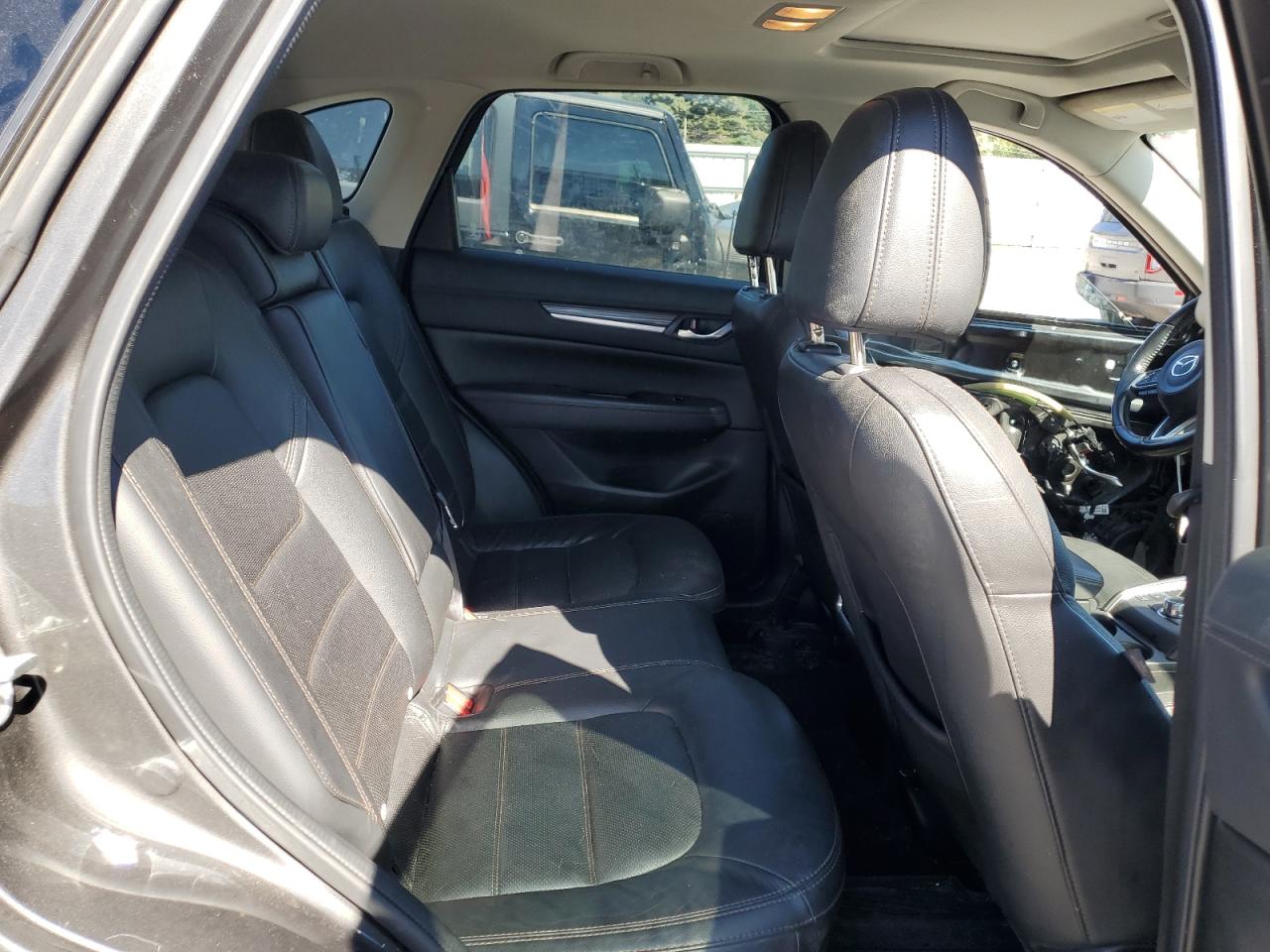 2017 Mazda Cx-5 Grand Touring VIN: JM3KFBDL1H0183127 Lot: 81263785