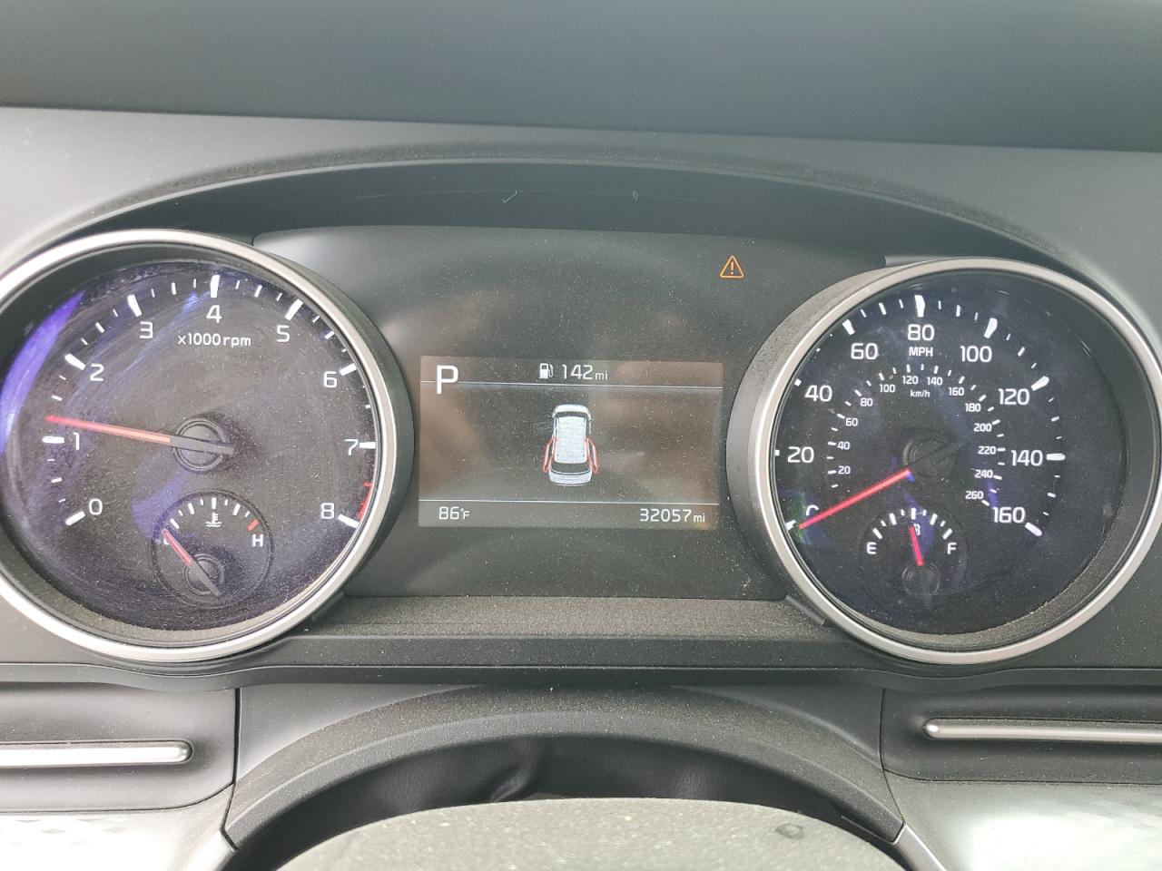 2023 Kia Carnival Lx VIN: KNDNB4H35P6238018 Lot: 81439685