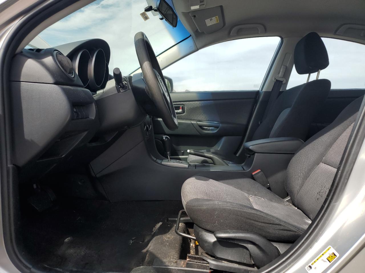 2007 Mazda 3 I VIN: JM1BK32F071675843 Lot: 80707825