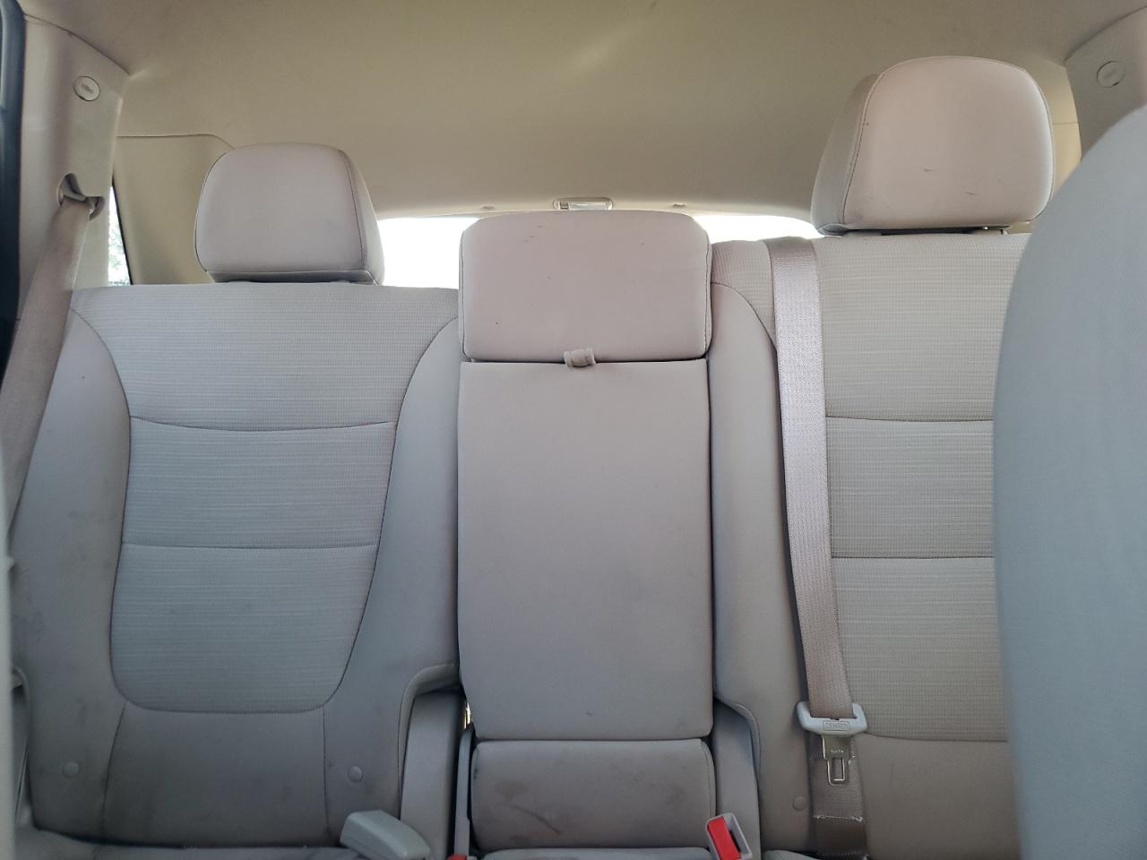 car-image car-image