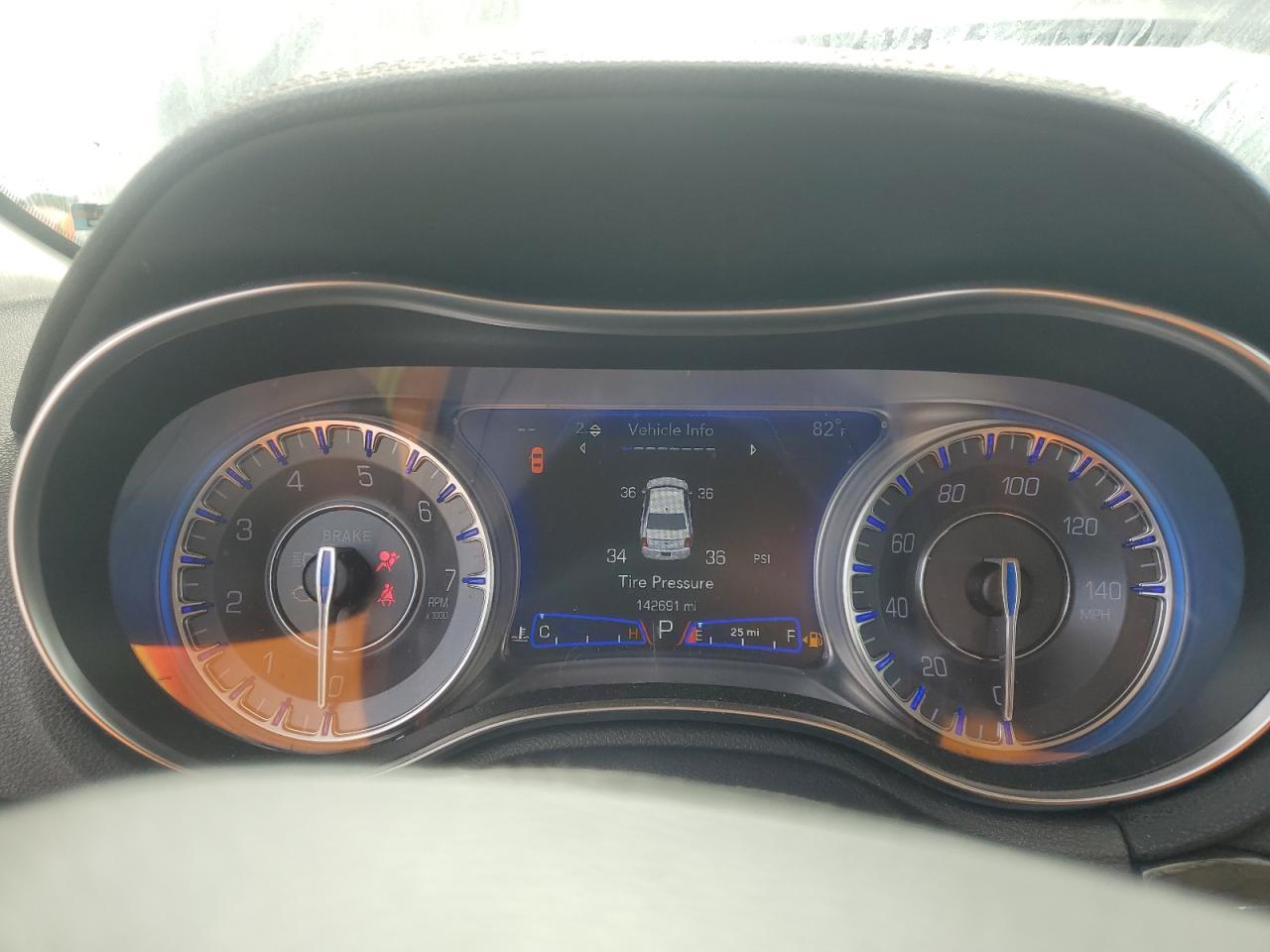 2019 Chrysler 300 Limited VIN: 2C3CCAKG8KH690040 Lot: 84785425