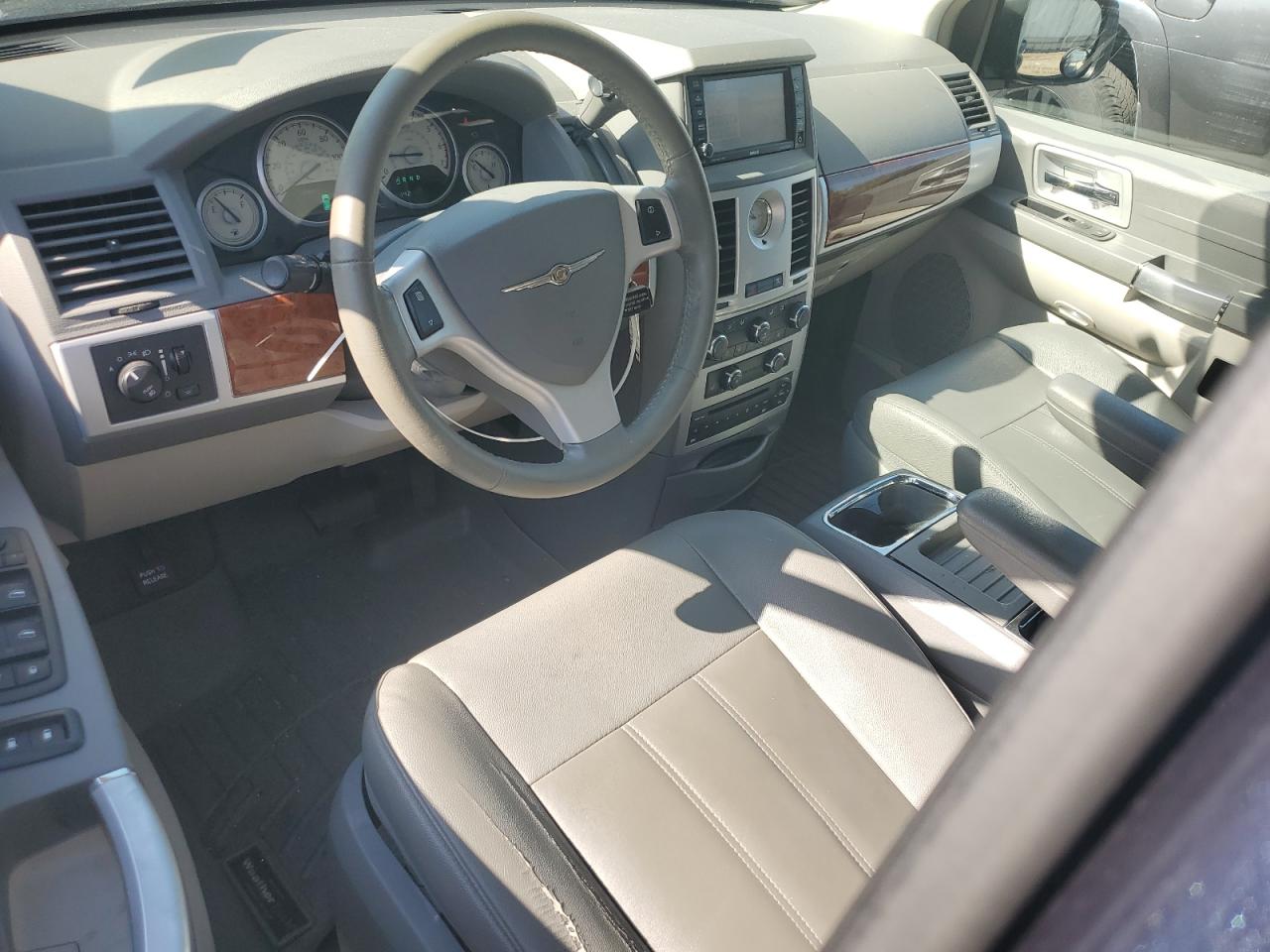 2008 Chrysler Town & Country Touring VIN: 2A8HR54P08R788513 Lot: 84774095