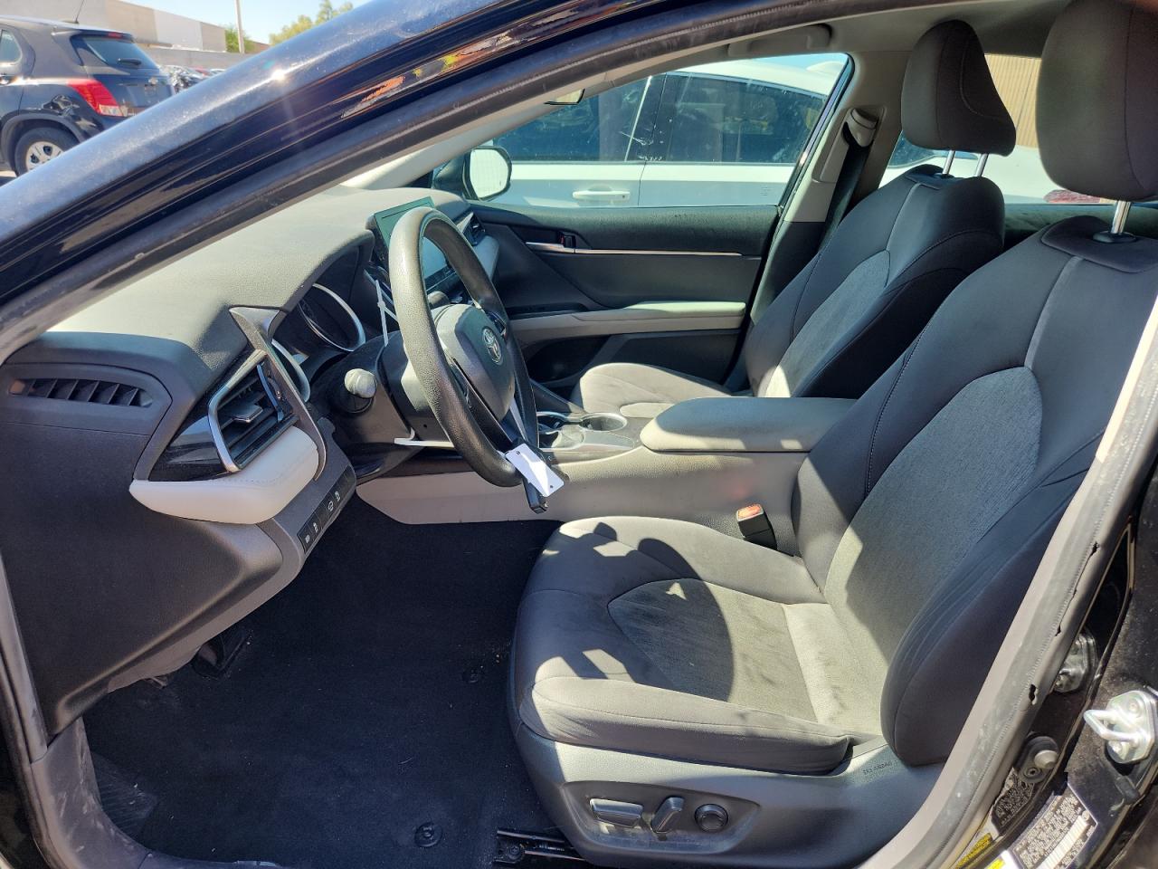 2021 Toyota Camry Le VIN: 4T1C11AK7MU600170 Lot: 81105525