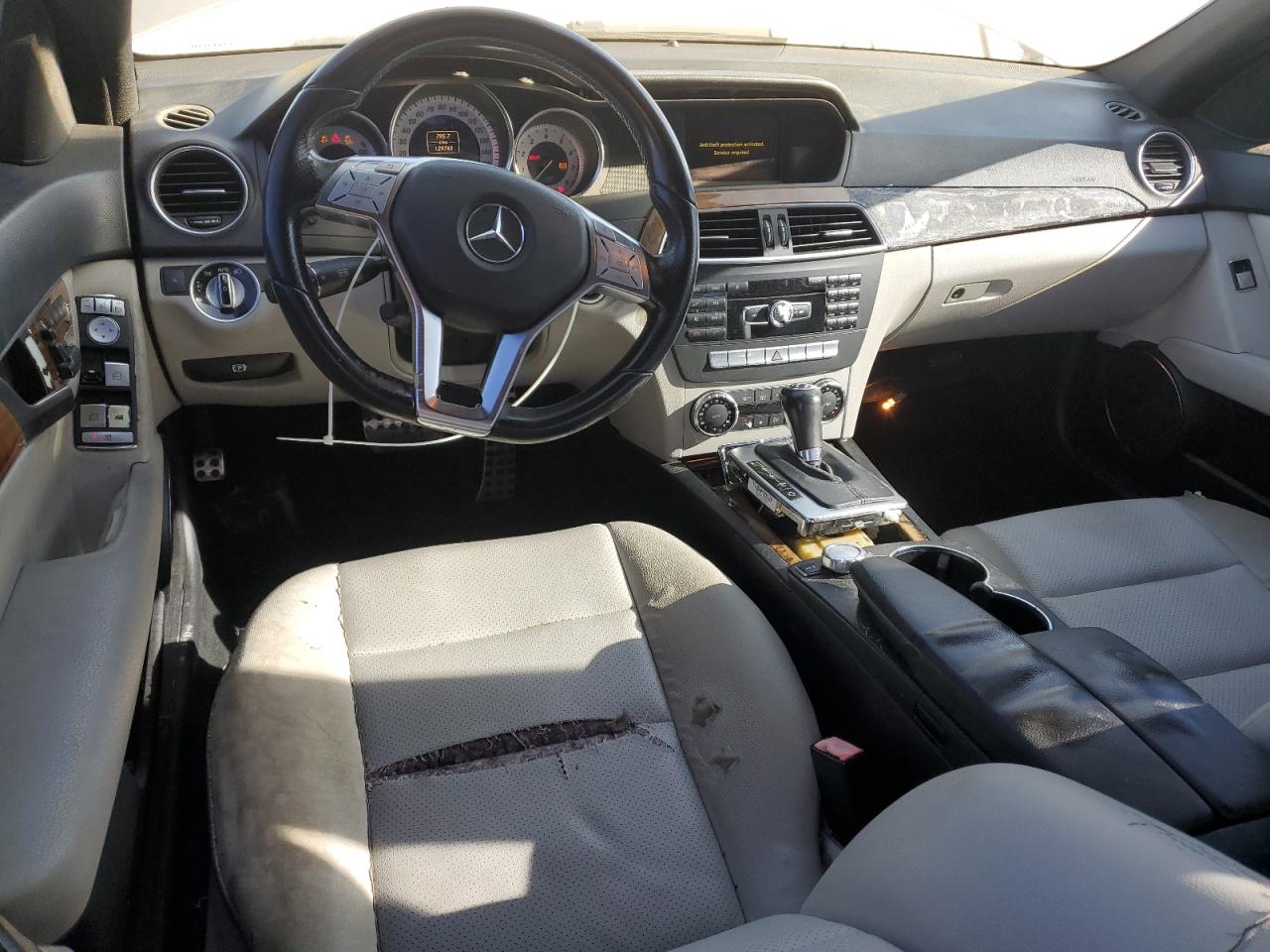 2012 Mercedes-Benz C 250 VIN: WDDGF4HB0CR210386 Lot: 81928185