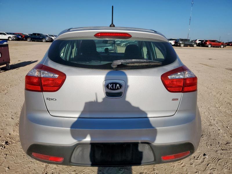  KIA RIO 2015 Srebrny