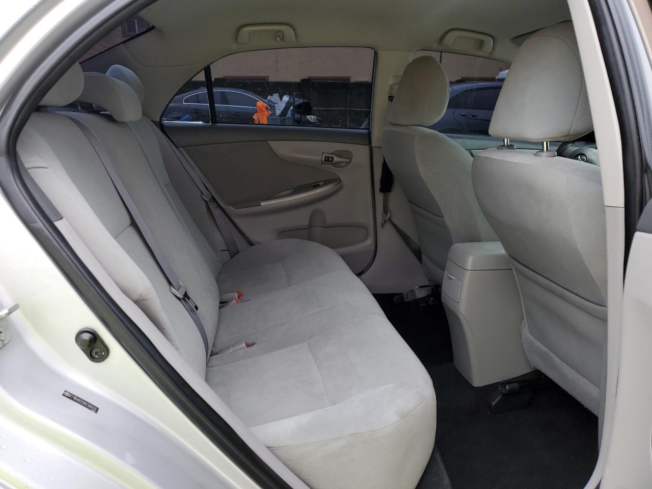 2010 Toyota Corolla Base VIN: 2T1BU4EE9AC302211 Lot: 80074755