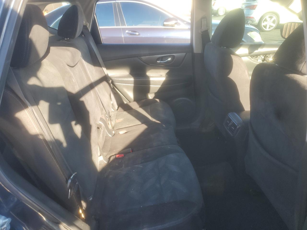 2016 Nissan Rogue S VIN: 5N1AT2MT4GC896044 Lot: 81990435