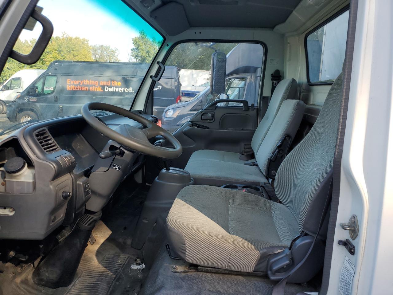 2005 Isuzu Npr VIN: 4KLB4B1U25J800150 Lot: 81444095