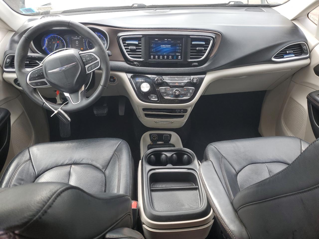 2018 Chrysler Pacifica Touring L VIN: 2C4RC1BG6JR277998 Lot: 81094755