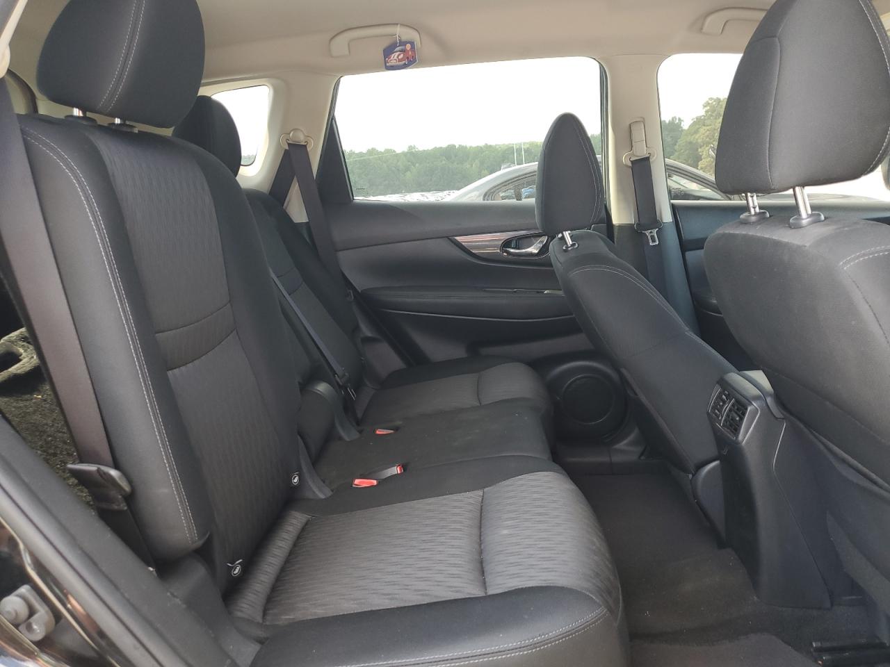 2018 Nissan Rogue S VIN: KNMAT2MV2JP507990 Lot: 80542445