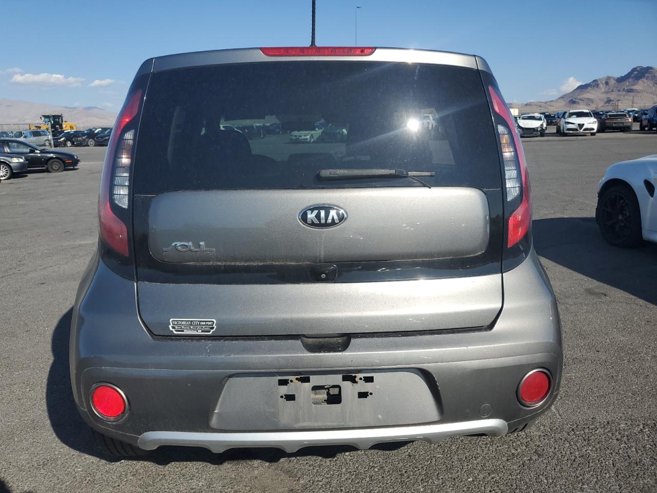 2018 Kia Soul + VIN: KNDJP3A53J7511769 Lot: 81945385