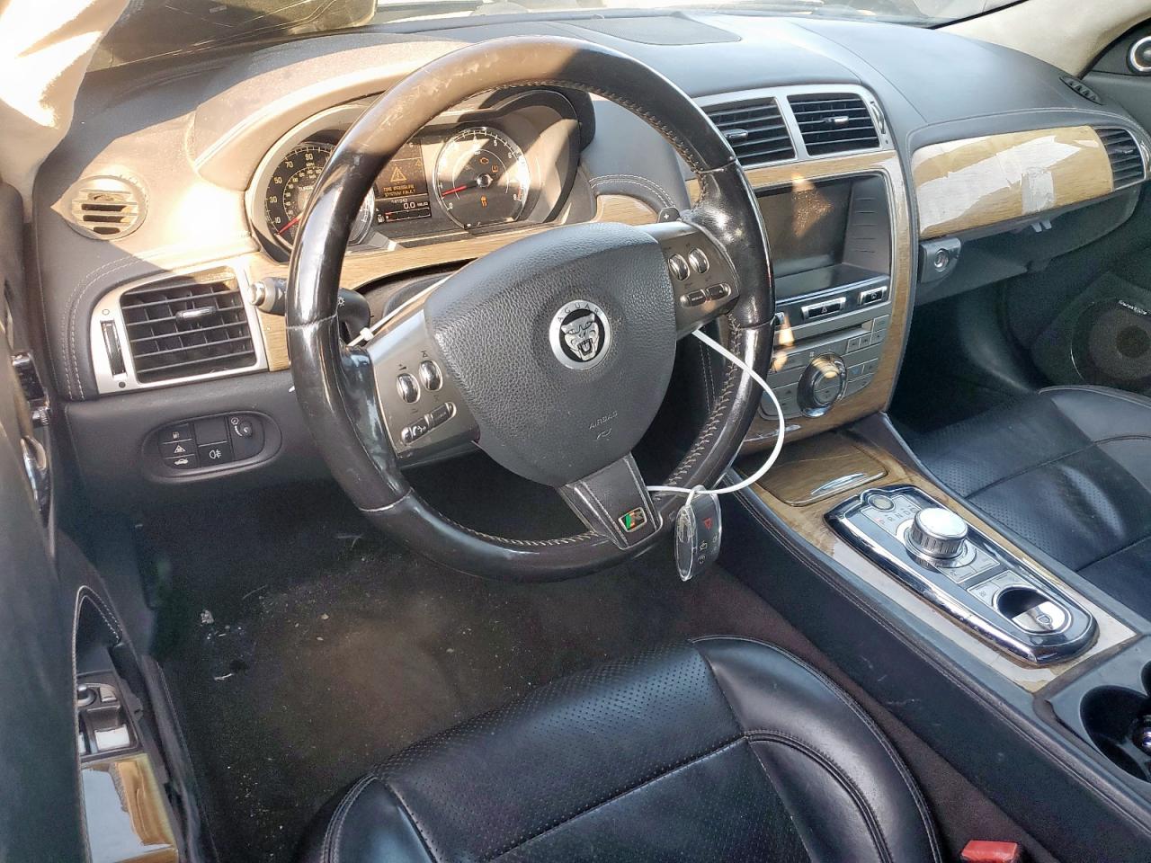 2010 Jaguar Xkr VIN: SAJWA4EC9AMB36529 Lot: 71913405