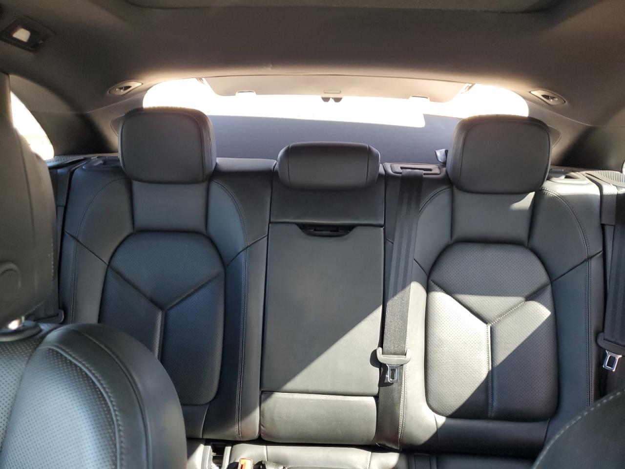 2018 Porsche Macan VIN: WP1AA2A5XJLB07286 Lot: 82153645