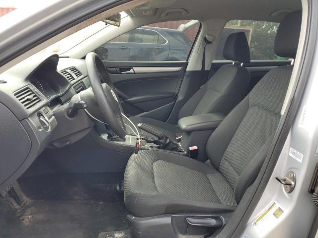 Sedans VOLKSWAGEN PASSAT 2014 Srebrny