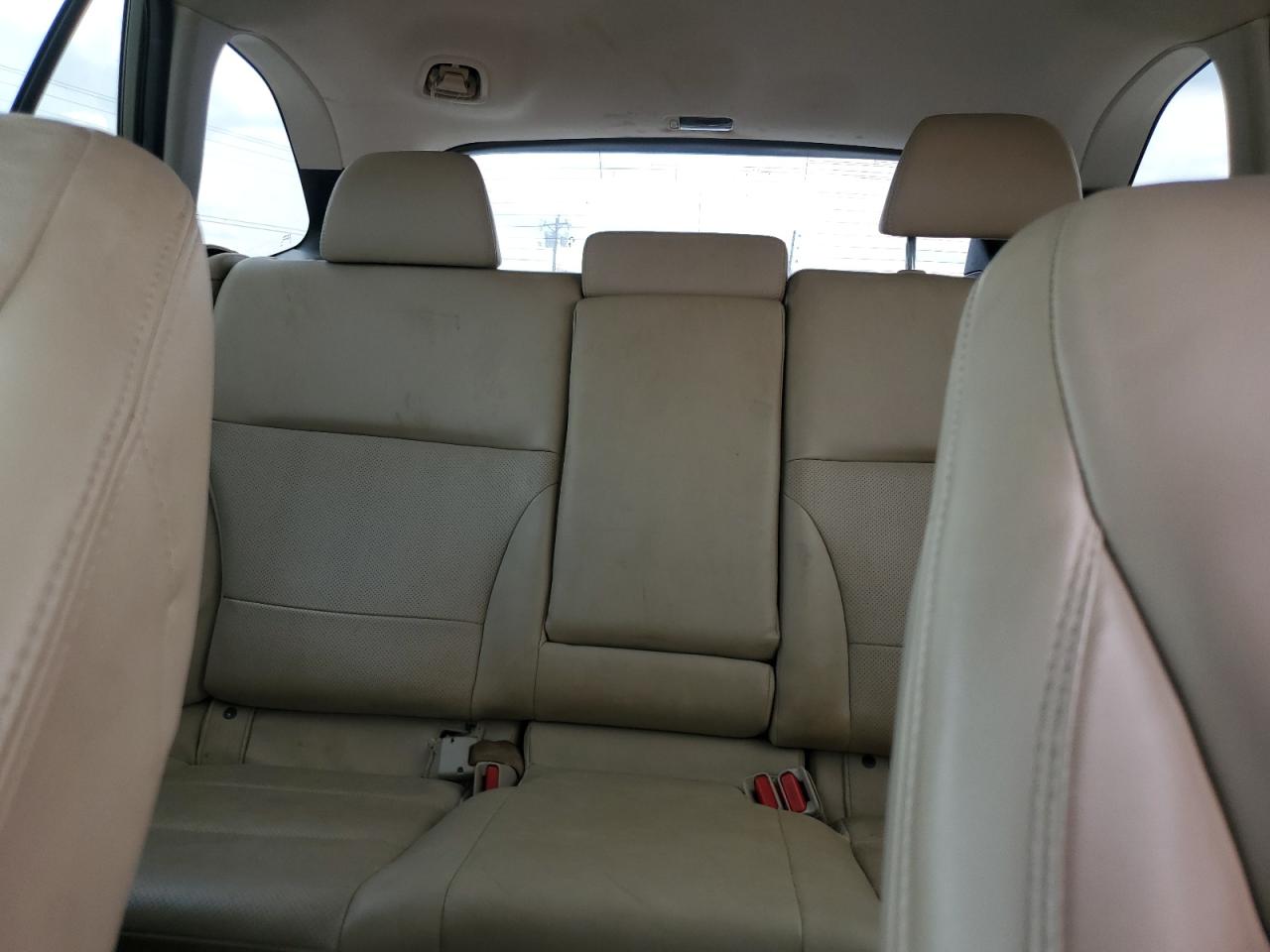 2018 Subaru Outback 2.5I Limited VIN: 4S4BSANC0J3340918 Lot: 71543435