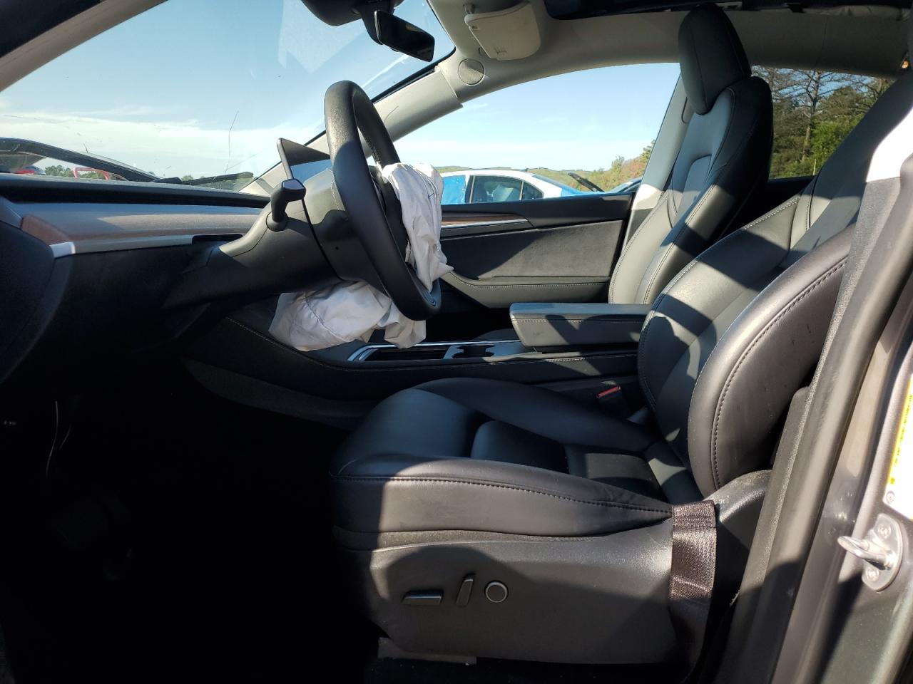 2025 Tesla Model Y VIN: 7SAYGDEE5SF288468 Lot: 80019675