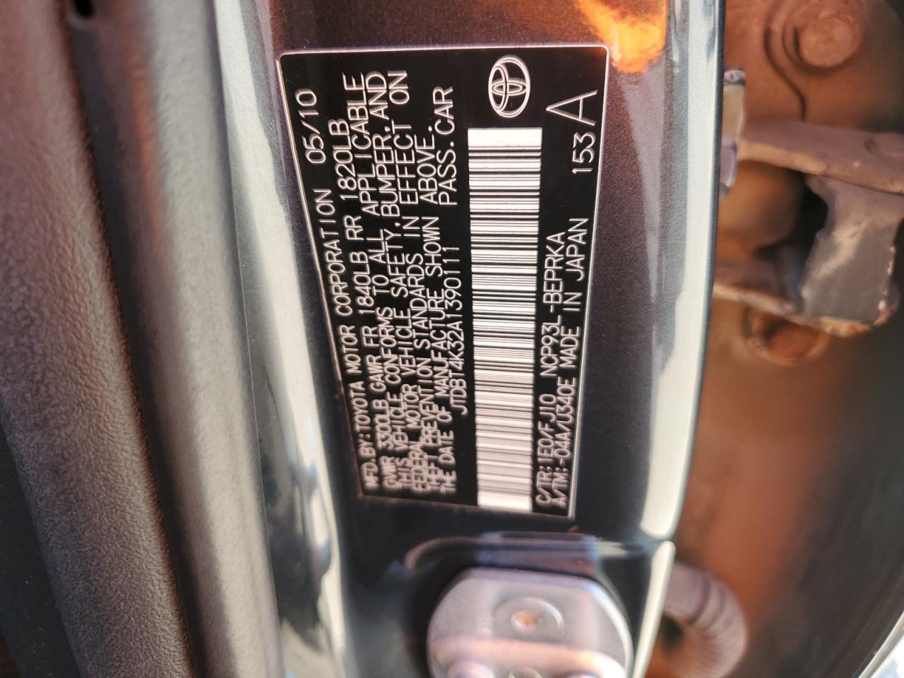 2010 Toyota Yaris VIN: JTDBT4K32A1390111 Lot: 81199755