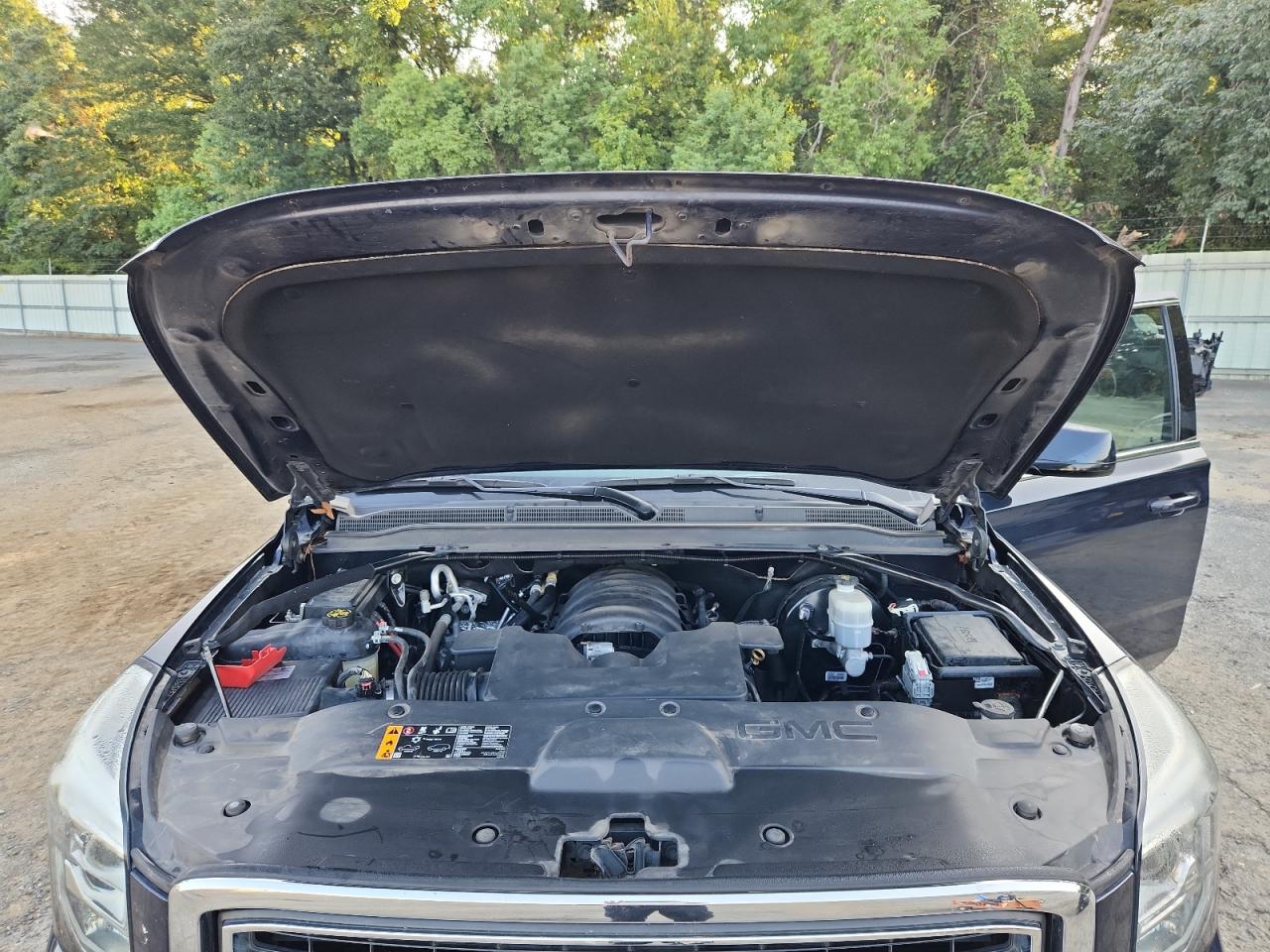 2019 GMC Yukon Sle VIN: 1GKS1AEC7KR304038 Lot: 71483435