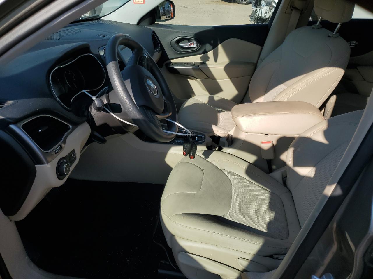 2019 Jeep Cherokee Latitude VIN: 1C4PJLCB1KD365857 Lot: 81473715