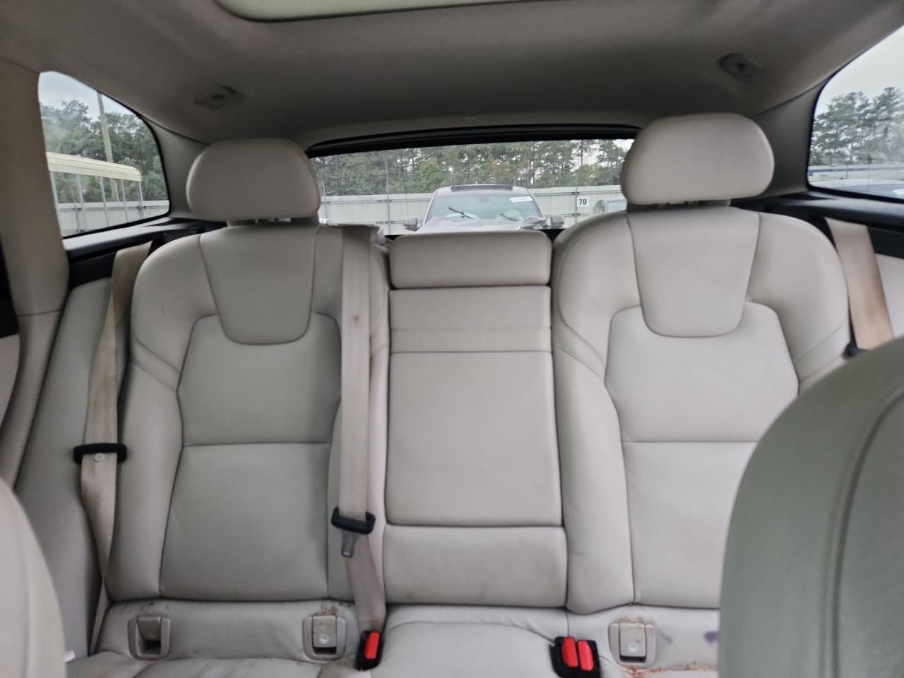 2018 Volvo Xc60 T5 VIN: LYV102RK3JB074067 Lot: 84595885