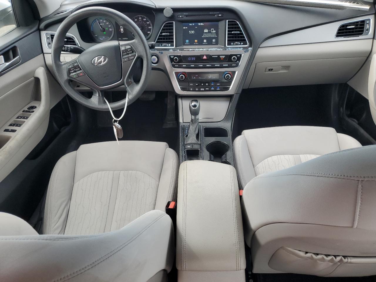 2017 Hyundai Sonata Hybrid VIN: KMHE24L1XHA059845 Lot: 80626385