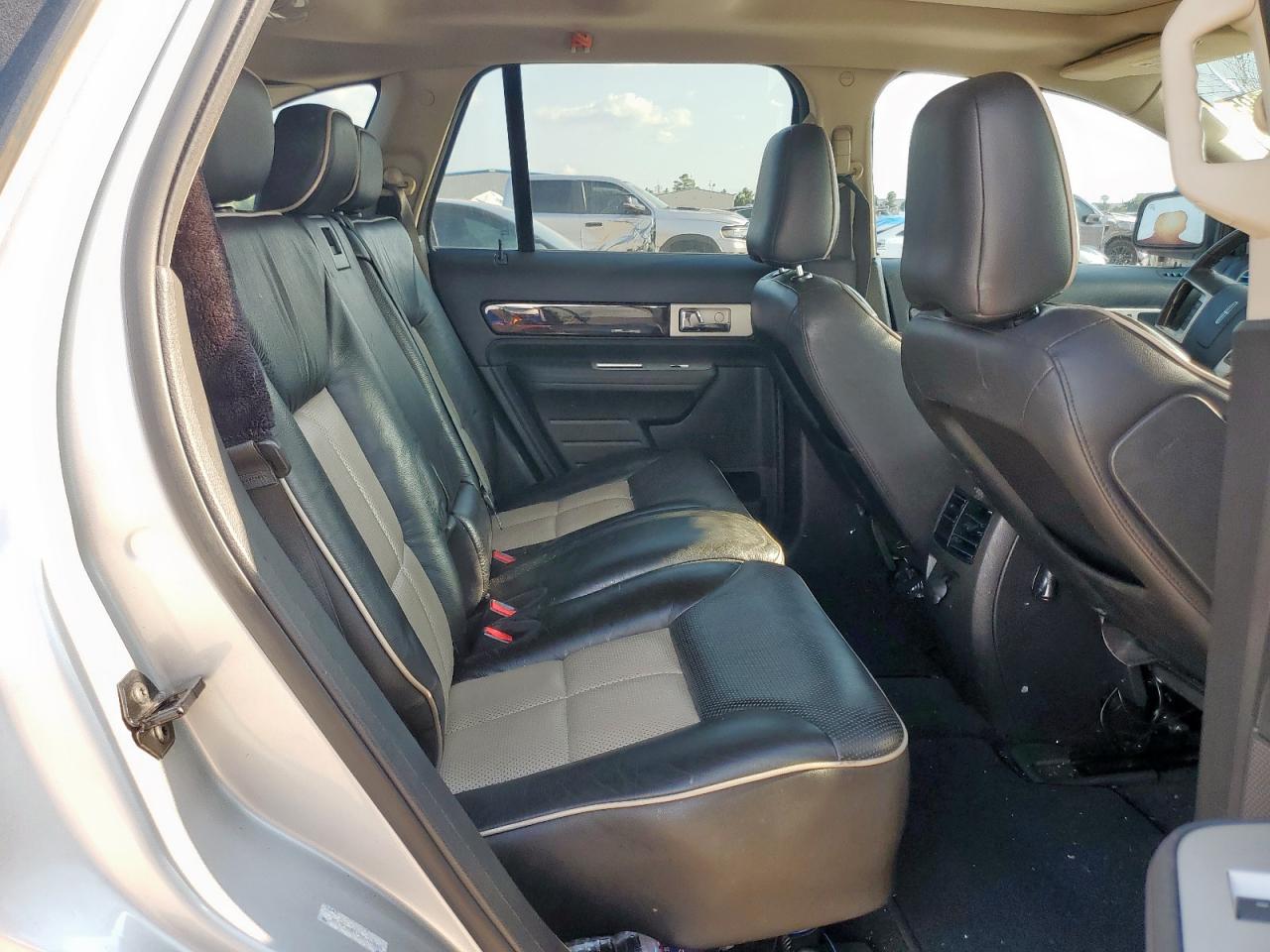 2009 Lincoln Mkx VIN: 2LMDU68C99BJ02058 Lot: 71985095