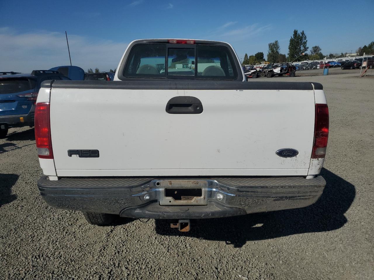 2000 Ford F150 VIN: 1FTRF18W0YKA27994 Lot: 82090145