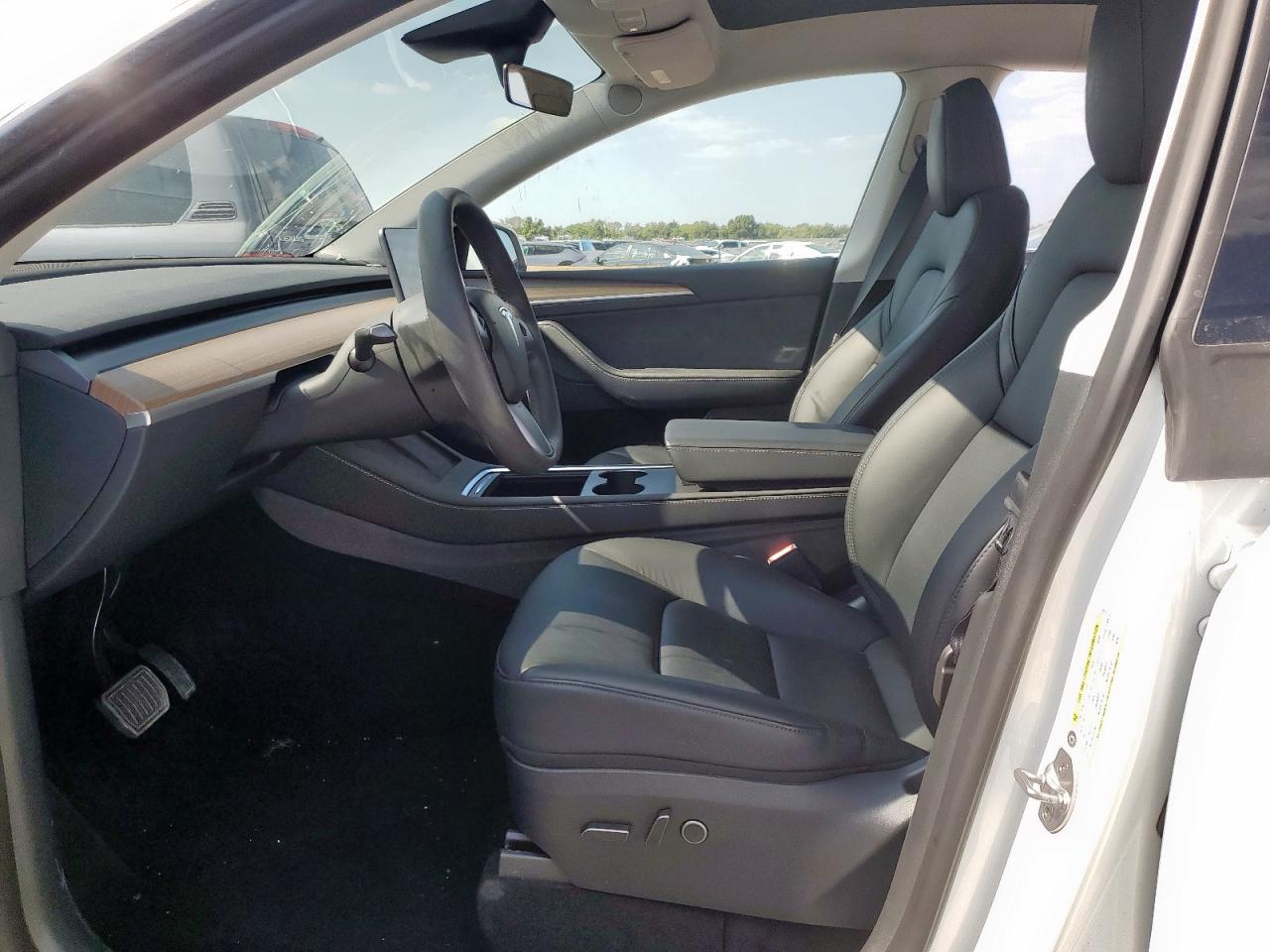 2023 Tesla Model Y VIN: 7SAYGDEE6PA078319 Lot: 82130755