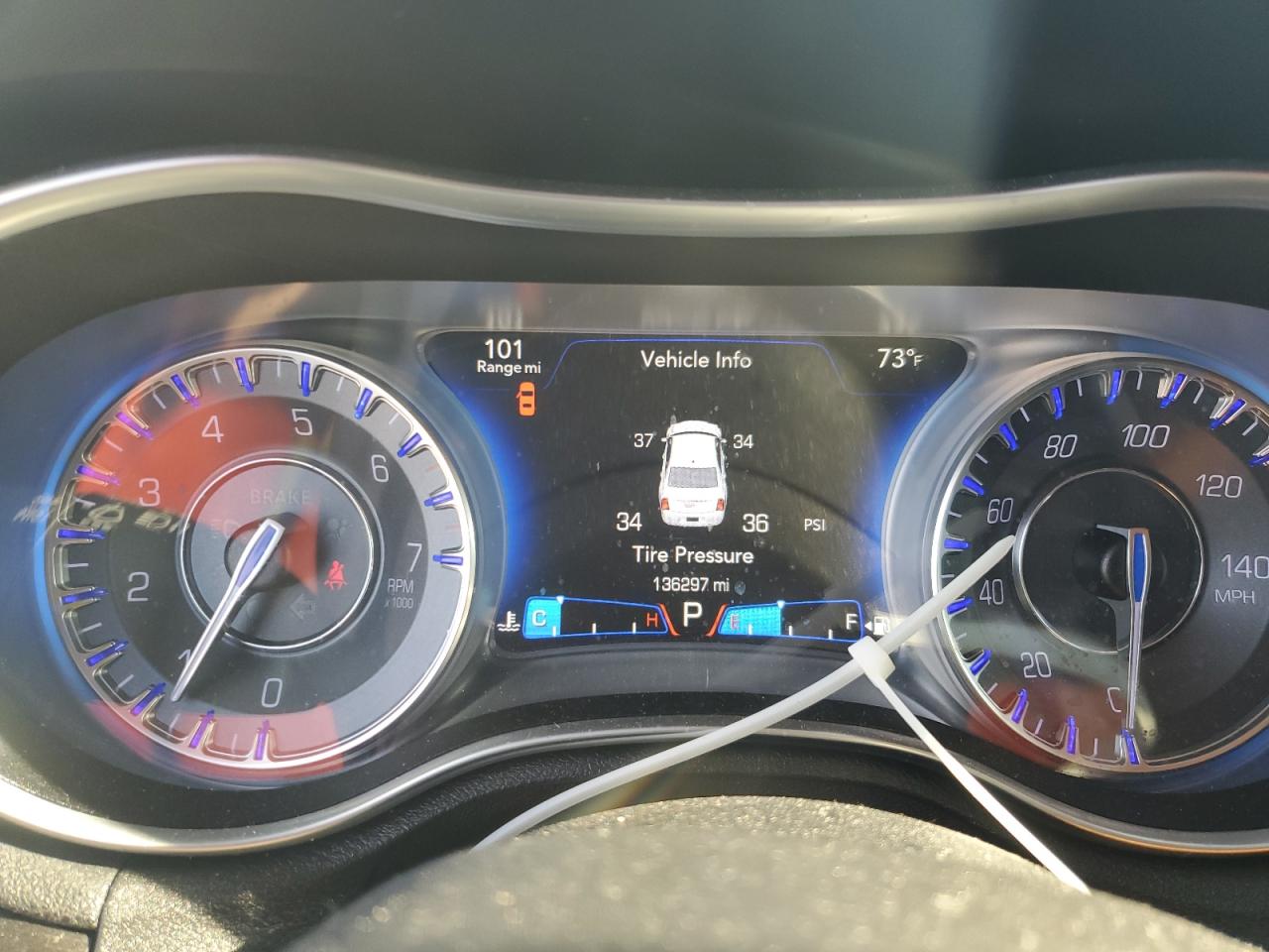 2015 Chrysler 300 Limited VIN: 2C3CCARG9FH793009 Lot: 81484225