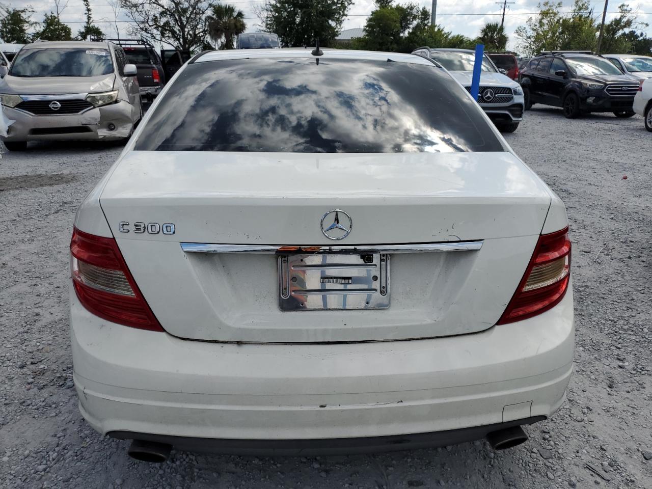 2011 Mercedes-Benz C 300 VIN: WDDGF5EB1BR160980 Lot: 84761825