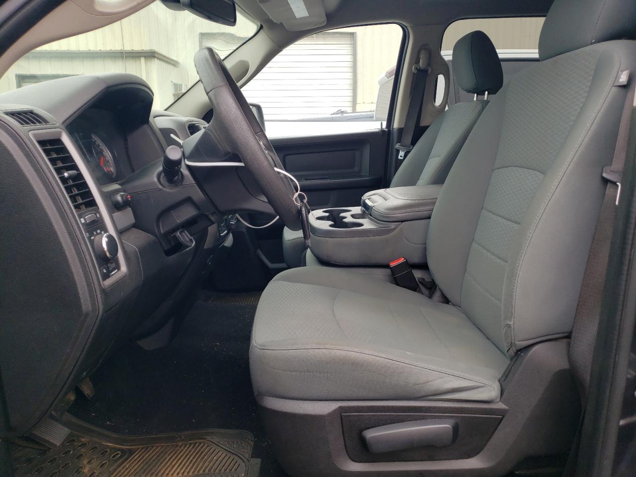 2019 Ram 1500 Classic Tradesman VIN: 1C6RR7KMXKS724881 Lot: 72004005