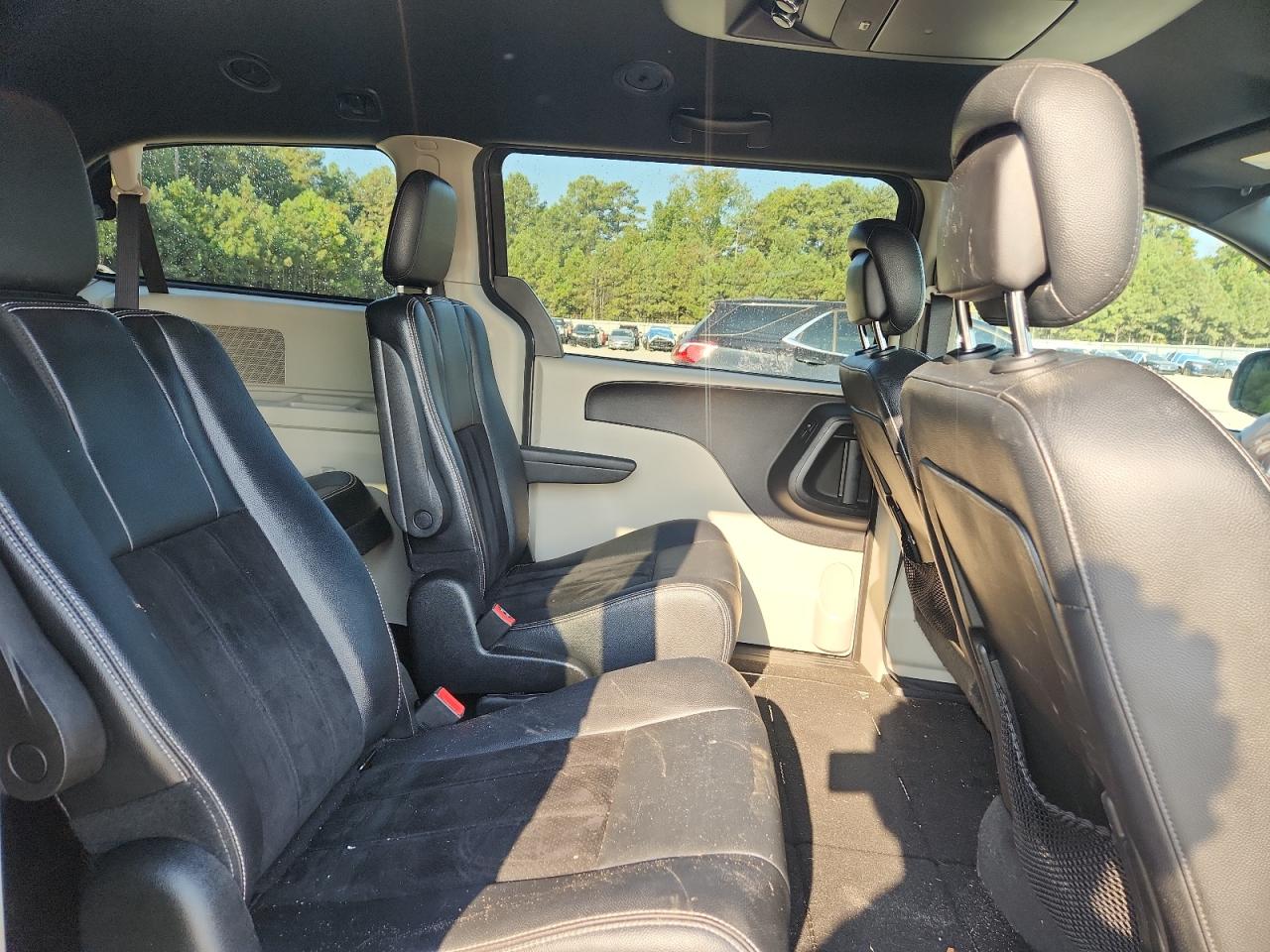 2017 Dodge Grand Caravan Sxt VIN: 2C4RDGCG4HR696165 Lot: 81051195