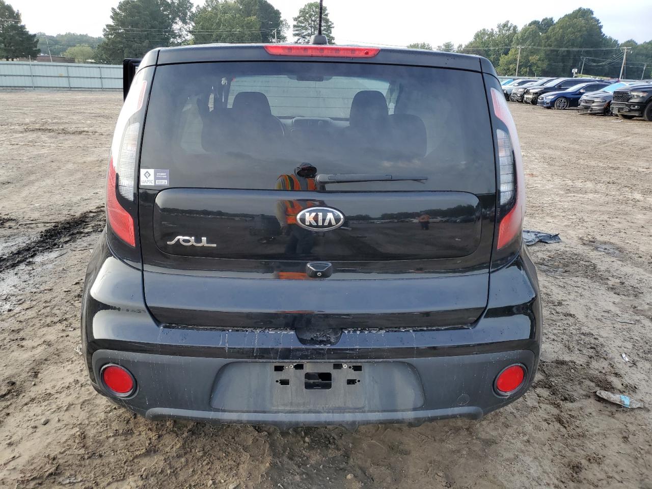 2017 Kia Soul VIN: KNDJN2A23H7498571 Lot: 81684725