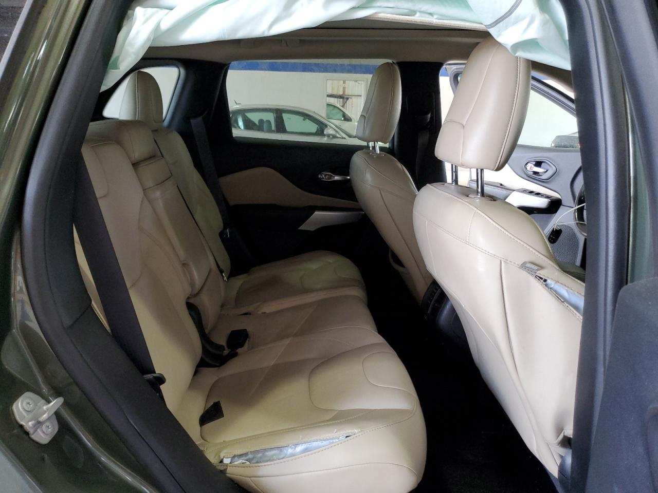 2018 Jeep Cherokee Limited VIN: 1C4PJMDB2JD615142 Lot: 71203565