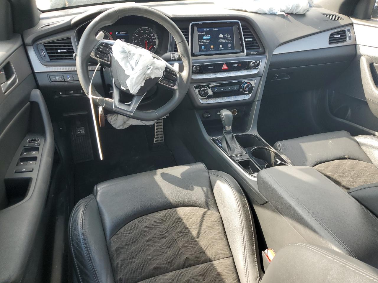 2018 Hyundai Sonata Sport VIN: 5NPE34AF7JH675534 Lot: 81756195