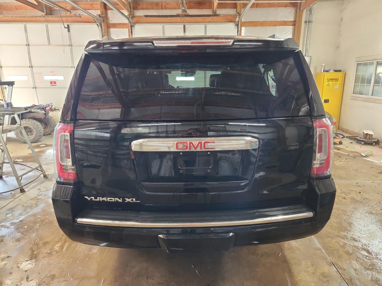 2015 GMC Yukon Xl Denali VIN: 1GKS2JKJXFR672316 Lot: 81385375