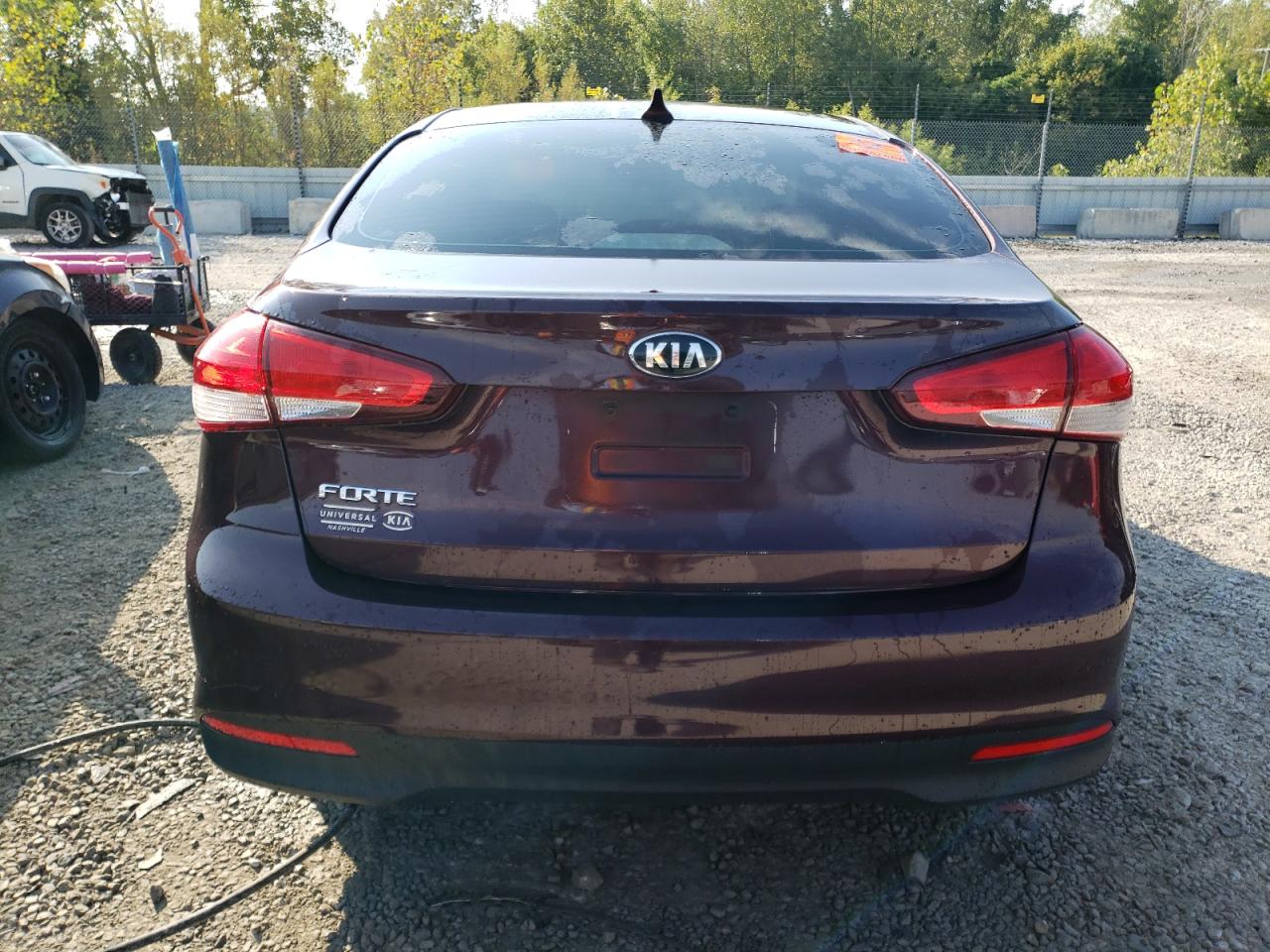 2017 Kia Forte Lx VIN: 3KPFK4A7XHE016071 Lot: 72008095