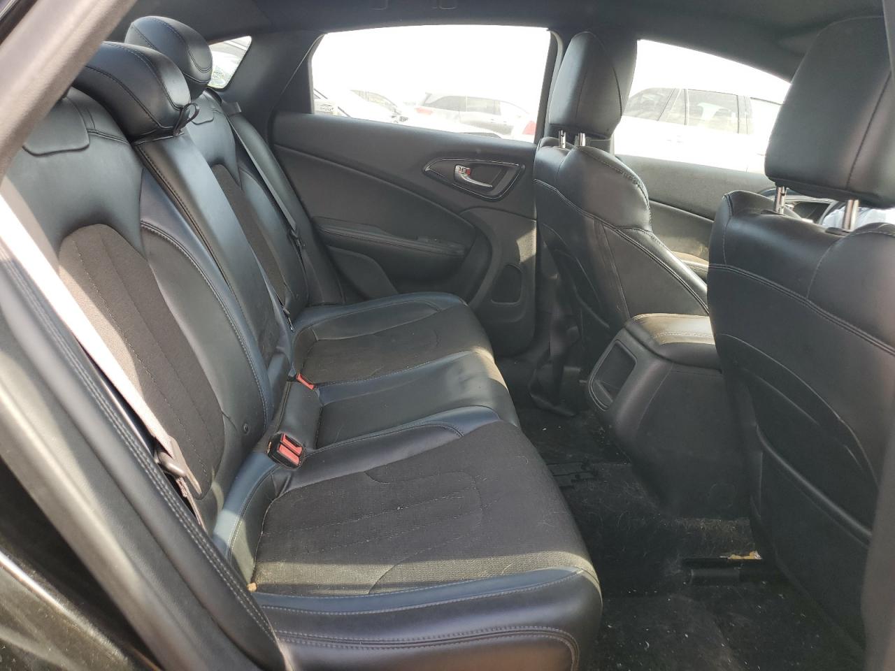 2015 Chrysler 200 S VIN: 1C3CCCBBXFN649860 Lot: 72003215