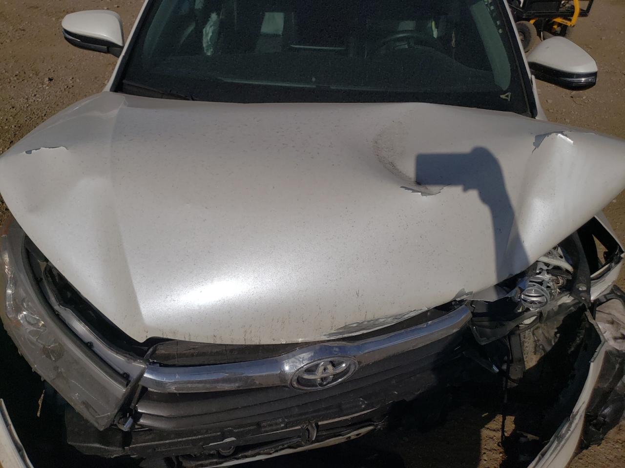 2016 Toyota Highlander Xle VIN: 5TDJKRFH7GS318656 Lot: 71736295