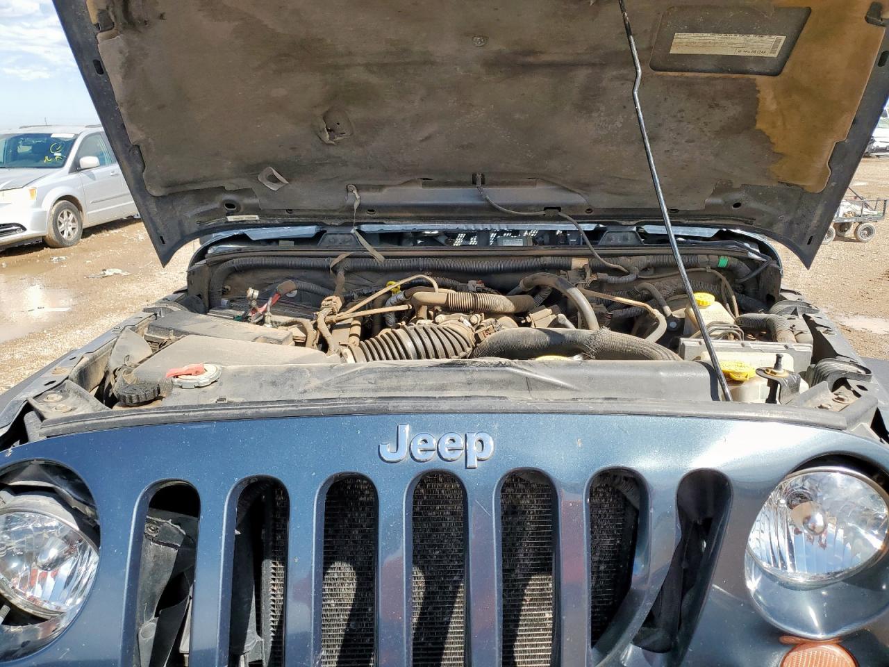 2008 Jeep Wrangler Unlimited Sahara VIN: 1J4GA59108L527724 Lot: 80374475