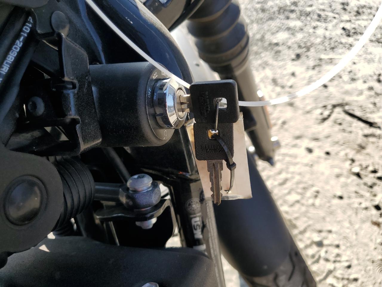 2019 Harley-Davidson Xl883 N VIN: 1HD4LE212KC418541 Lot: 70758655