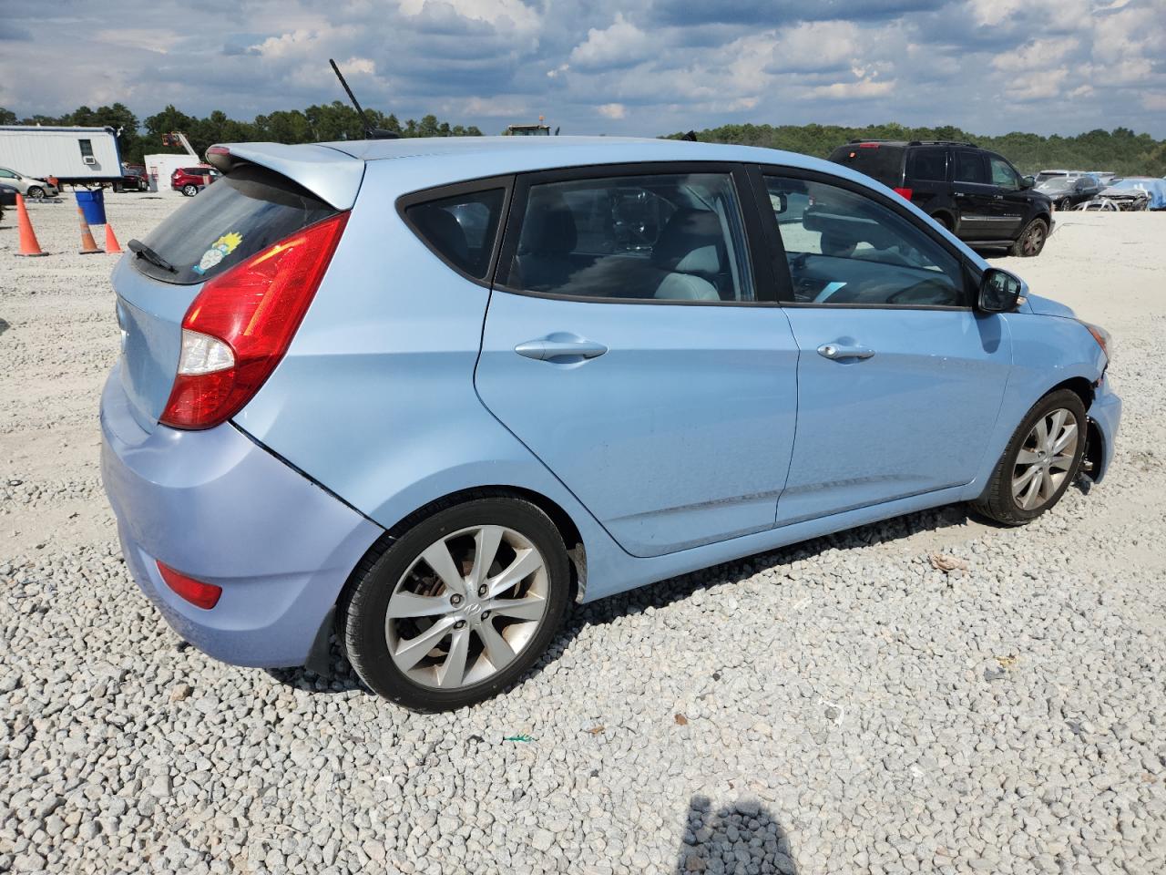 2013 Hyundai Accent Gls VIN: KMHCU5AE5DU065428 Lot: 83760955
