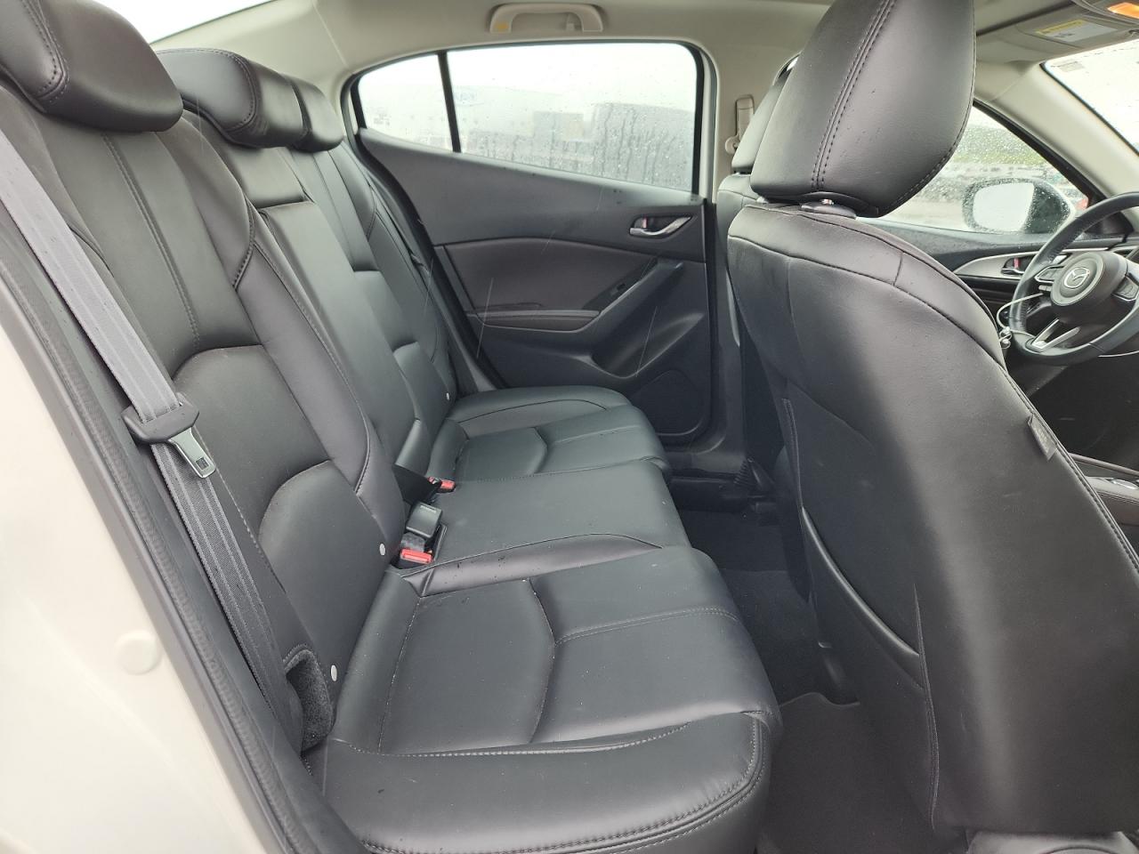 2018 Mazda 3 Touring VIN: 3MZBN1V31JM234081 Lot: 83941955