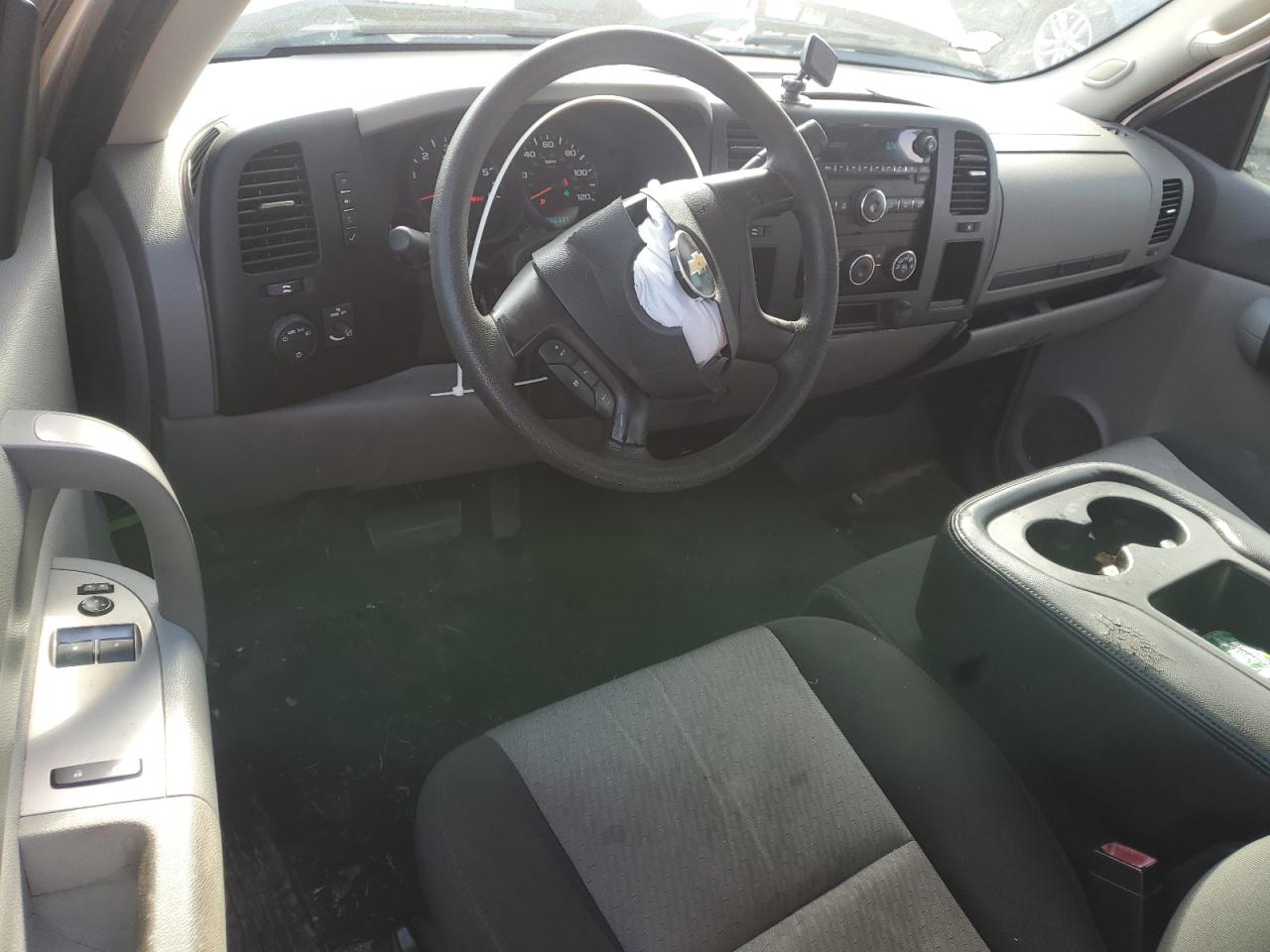 2008 Chevrolet Silverado C1500 VIN: 1GCEC14X28Z323077 Lot: 81819145