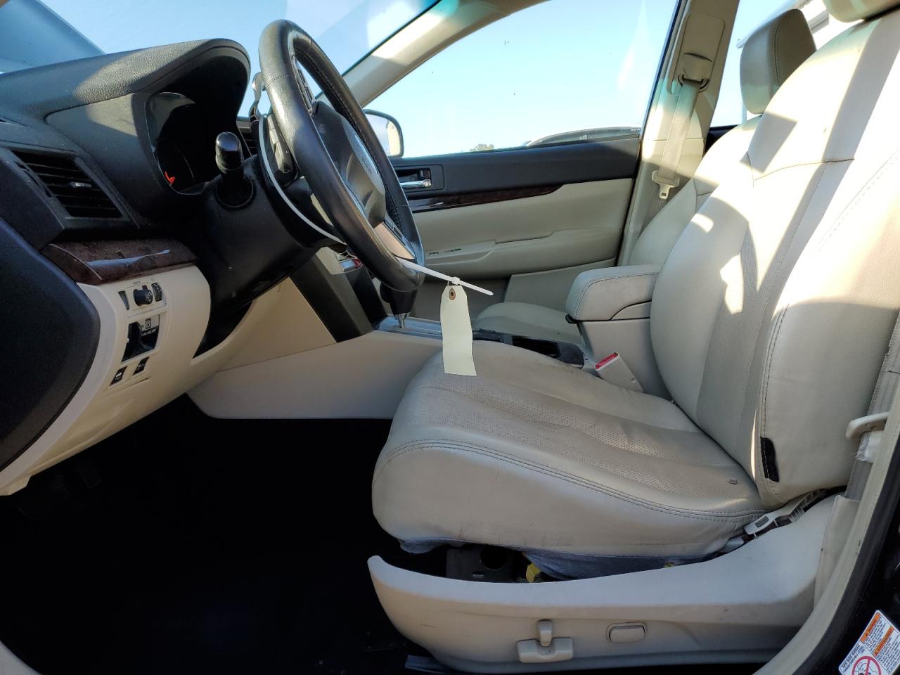 2014 Subaru Legacy 2.5I Limited VIN: 4S3BMBL64E3016118 Lot: 80806435