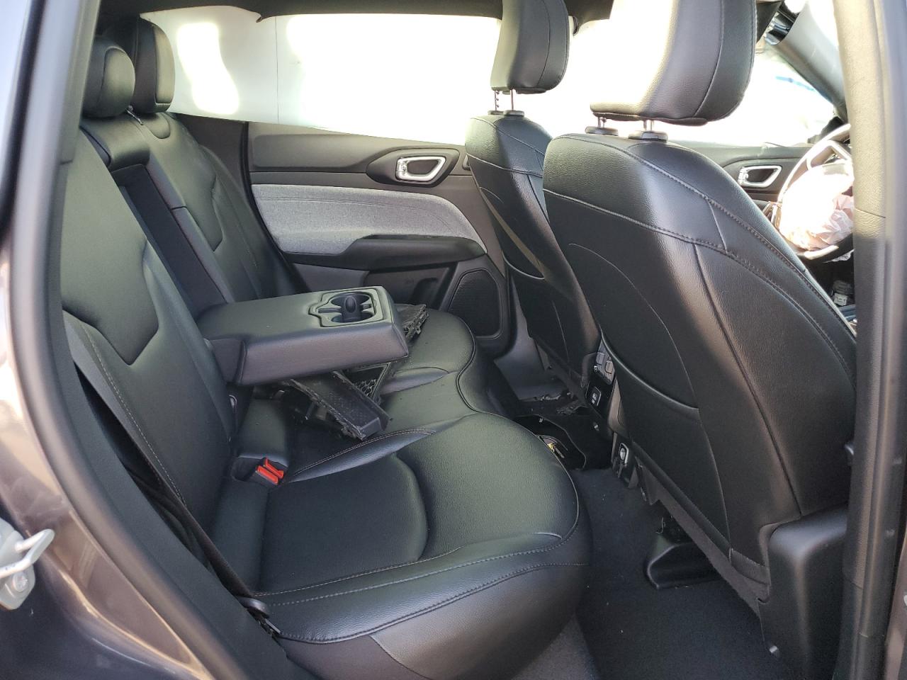 2024 Jeep Compass Latitude Lux VIN: 3C4NJDFN1RT127319 Lot: 80584585