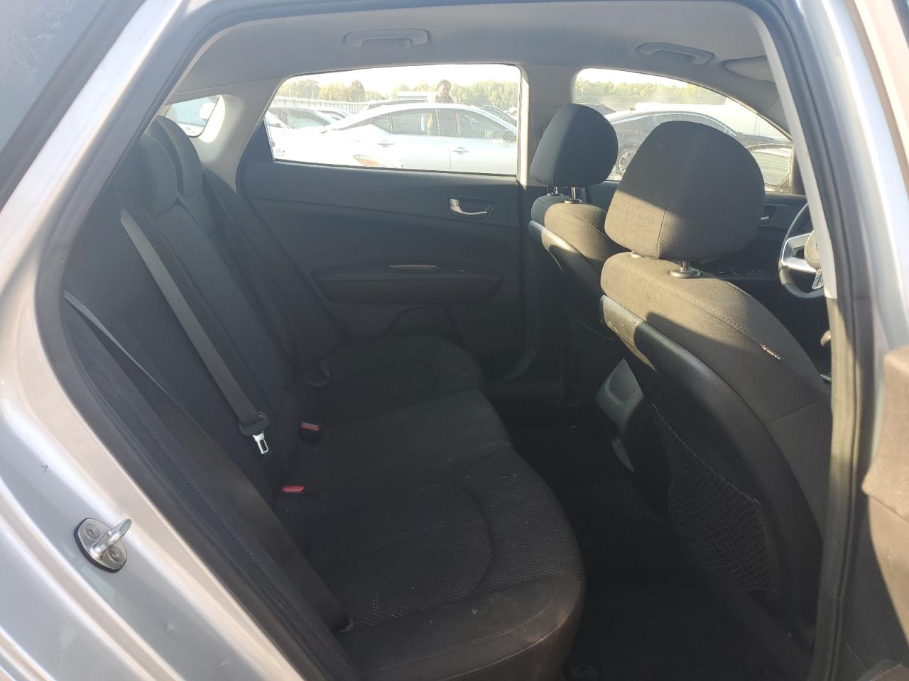 2019 Kia Optima Lx VIN: 5XXGT4L36KG375749 Lot: 71286445