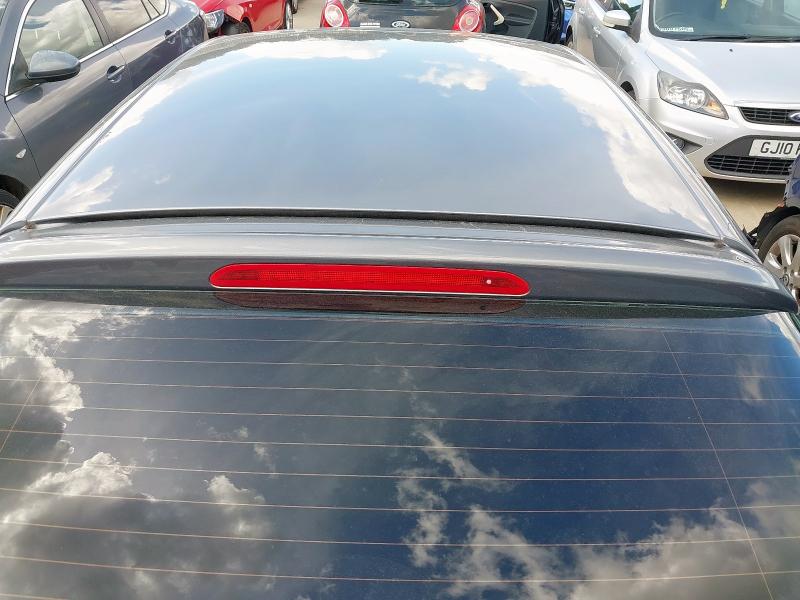 2010 VOLKSWAGEN GOLF SE TDI 140 S-A 