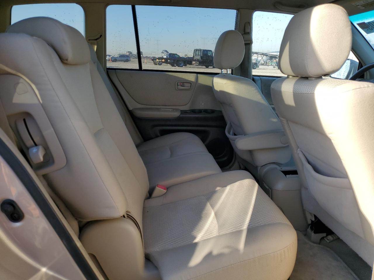 2004 Toyota Highlander VIN: JTEDD21A240080427 Lot: 84010105